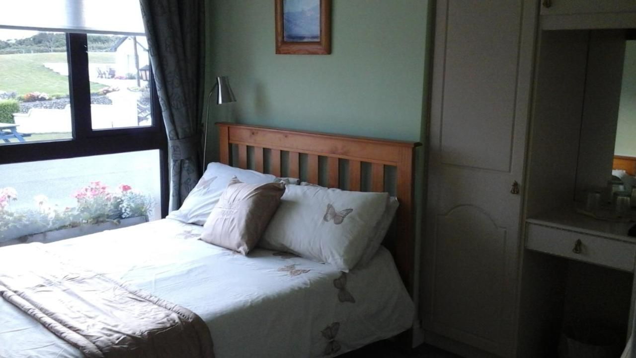 Отели типа «постель и завтрак» Copperfield House B & B Bunmahon