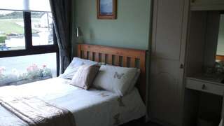 Отели типа «постель и завтрак» Copperfield House B & B Bunmahon Двухместный номер с 1 кроватью и собственной ванной комнатой-1